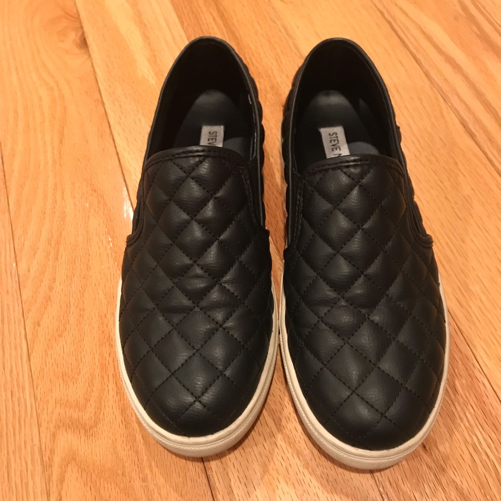 STEVE MADDEN ECENTRCQ SHOES